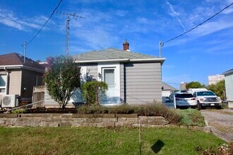 Building Photo - 86 Argyle Crescent