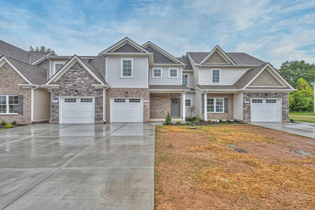 Building Photo - Beautiful BRAND NEW 3 Bed 2.5 Bath in Manc...