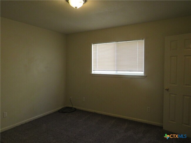 Building Photo - 8221 Sam Rayburn Dr