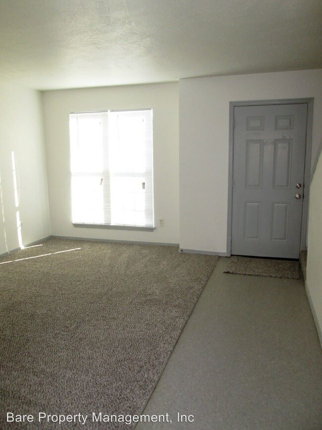 Building Photo - 3 br, 1.5 bath House - 137 Crystal Bend
