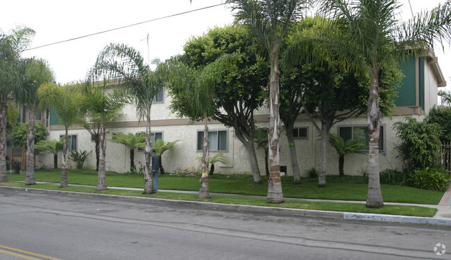 Edificio - Sea Breeze Apartments