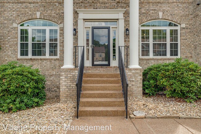 Foto del edificio - 6 br, 4.5 bath House - 400 Logans Circle