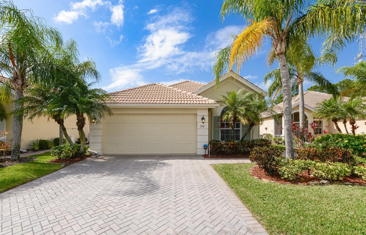 Foto principal - 798 SW Munjack Cir
