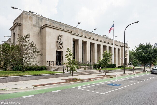 Foto del edificio - 1585 Ridge Ave