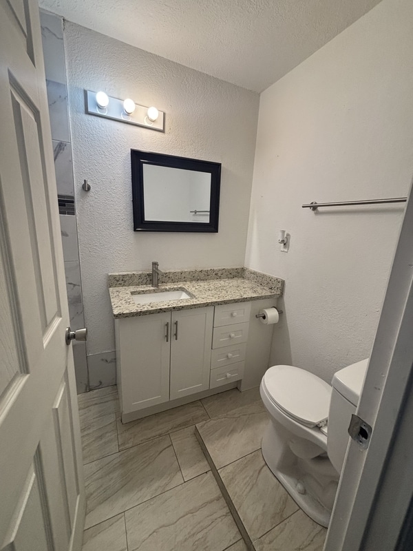 Building Photo - 1624 Coral Way