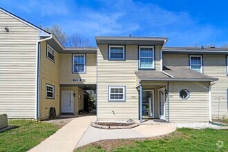 Building Photo - 874 E Fishers Creek Rd