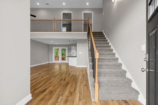 Foto del edificio - 1725 Rains Rd