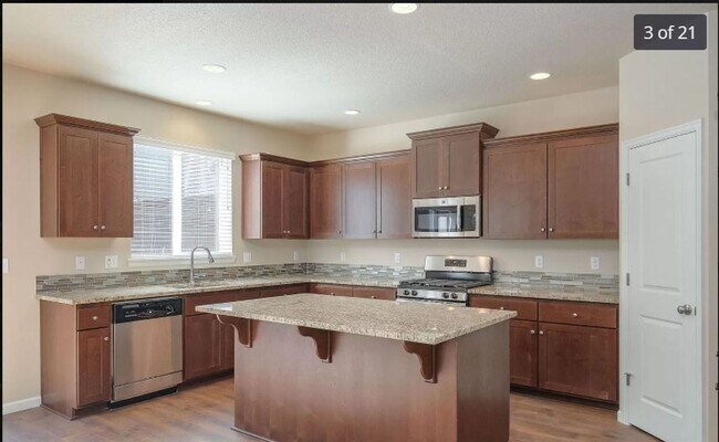 Foto del edificio - 5 br, 2.5 bath House - 16958 NW Tristan St