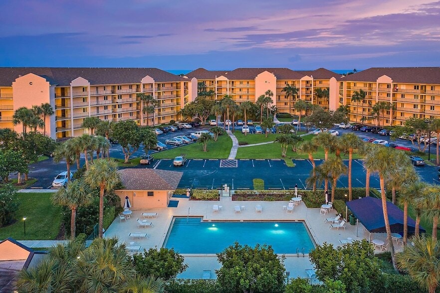 Photo - 275 Palm Avenue Unit 406