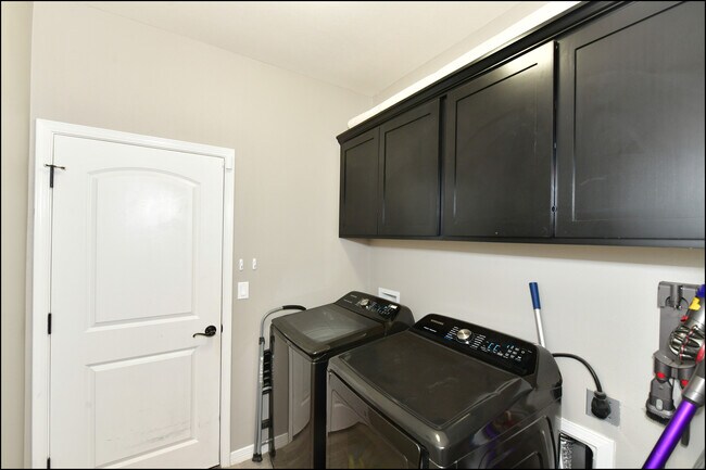 Foto del edificio - 13187 Borwick Rd