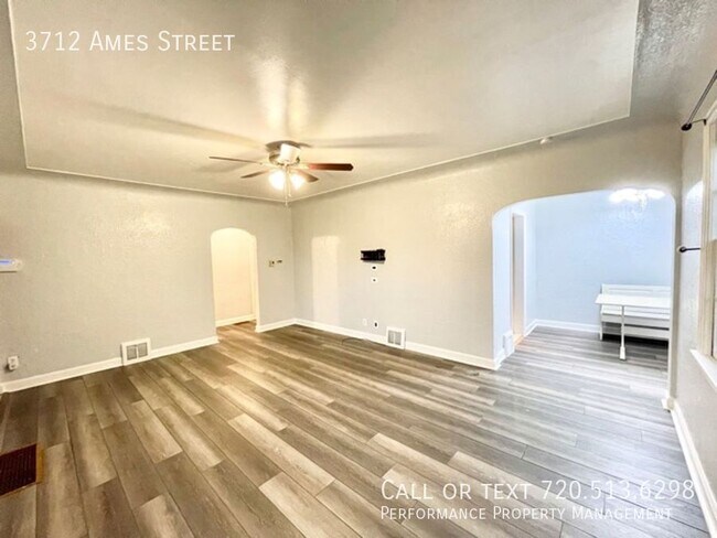 Foto del edificio - 3712 Ames St
