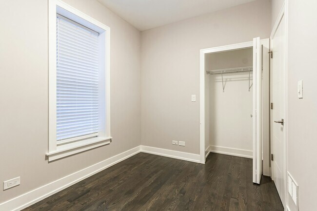 Foto del edificio - 2829 N Rockwell St