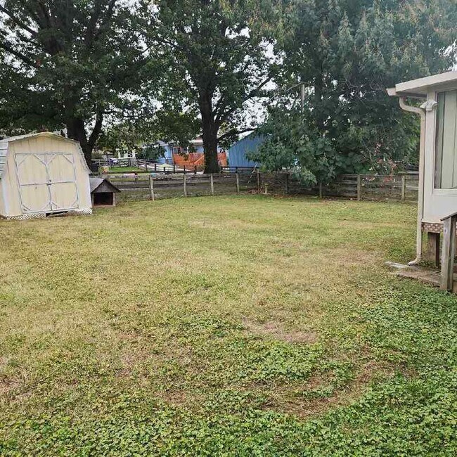Building Photo - 407 Garden Ct