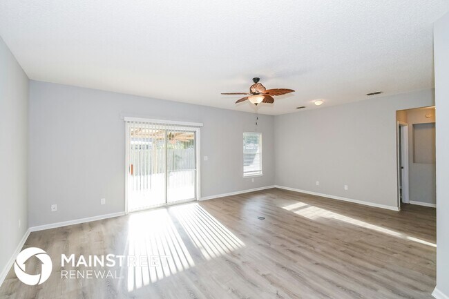 Foto del edificio - 95142 Twin Oaks Ln