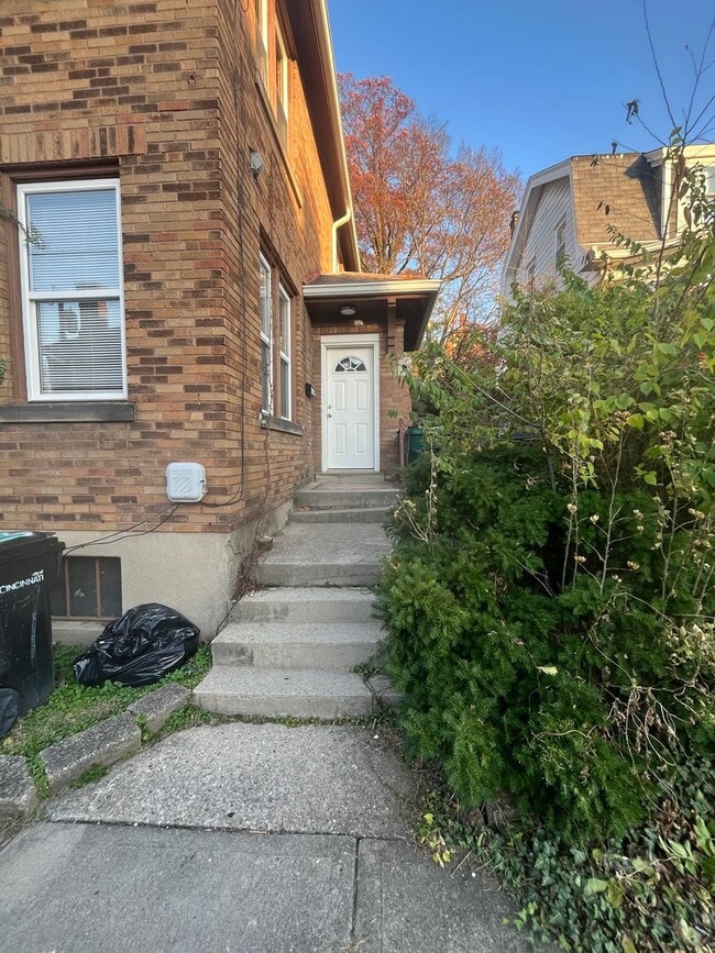 Photo - Beautiful Character in this Two Bedroom! House