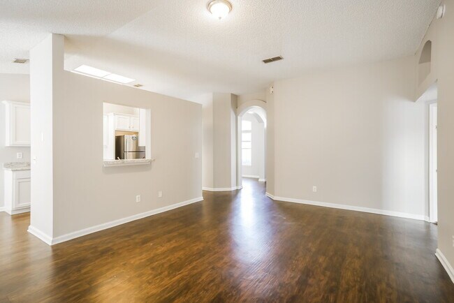 Building Photo - 6621 Delta Post Dr W