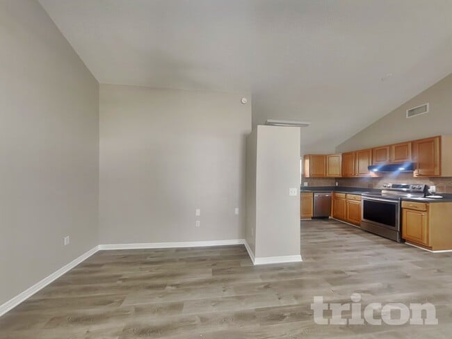 Building Photo - 352 N Fork Pl