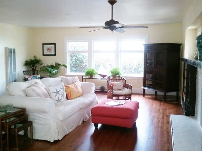 Living Room - 214 Avenue C