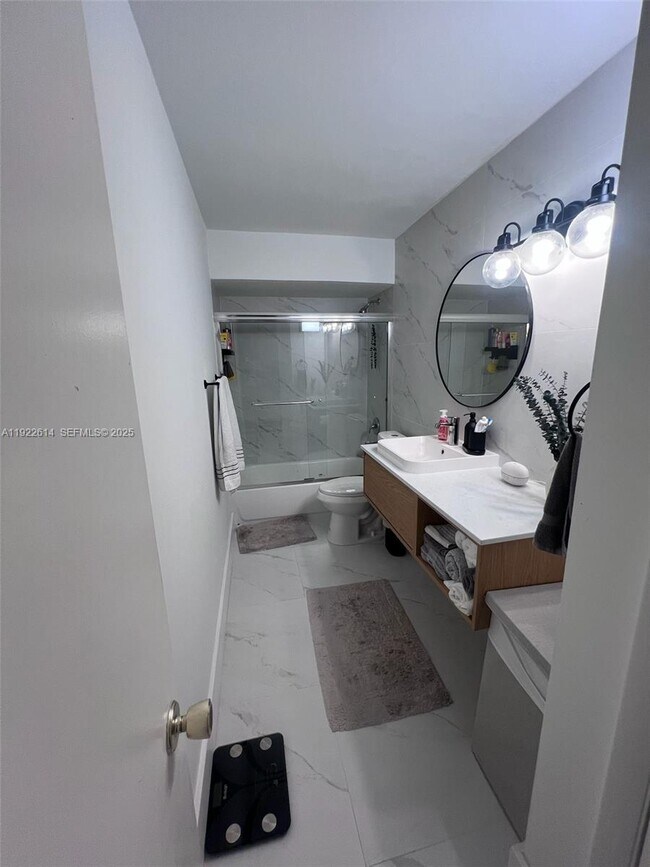 Foto del edificio - 2970 NE 16th Ave