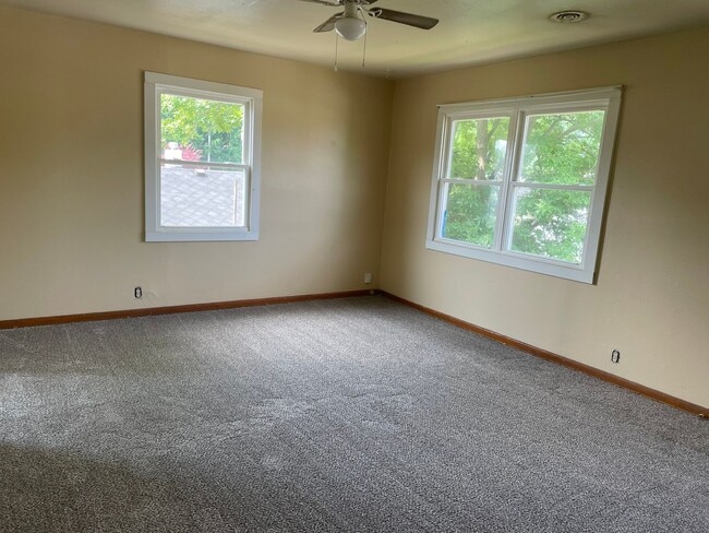 Photo - BrooklineAve2416 Apartment