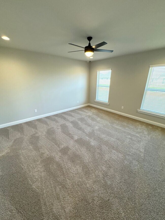 Foto del edificio - Canes Landing!