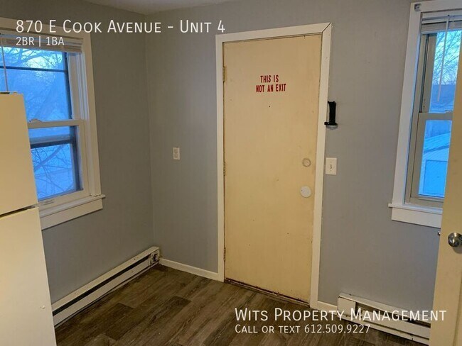 Foto del edificio - 870 Cook Ave E