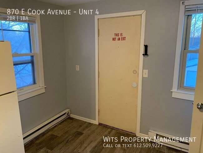 Building Photo - 870 Cook Ave E