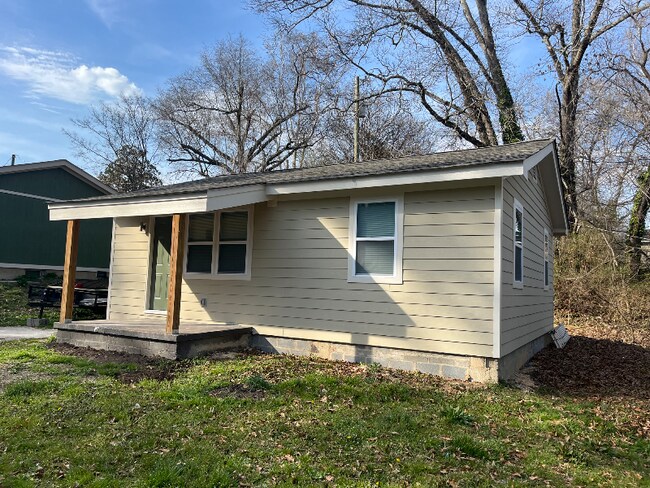 Building Photo - 5 Bragg Cir