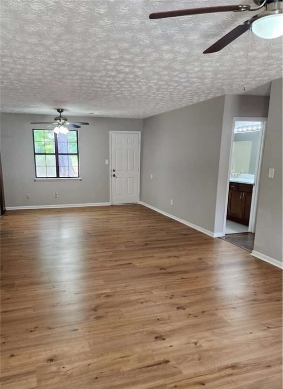 Foto del edificio - 232 Greensprings Terrace