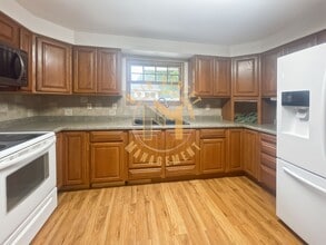 Building Photo - 1110 Lourdes Ave