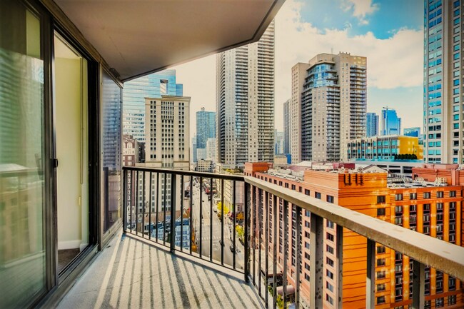 Foto del edificio - 10 E Ontario St