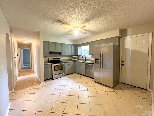 Foto del edificio - 2819 Godwin Ln
