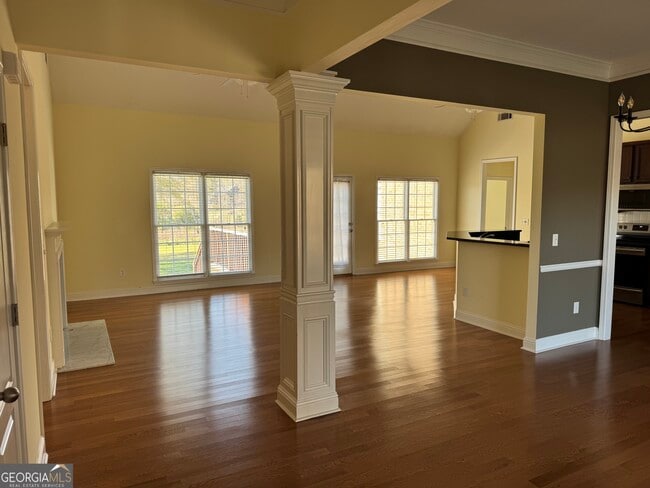 Building Photo - 1040 Willowynd Point