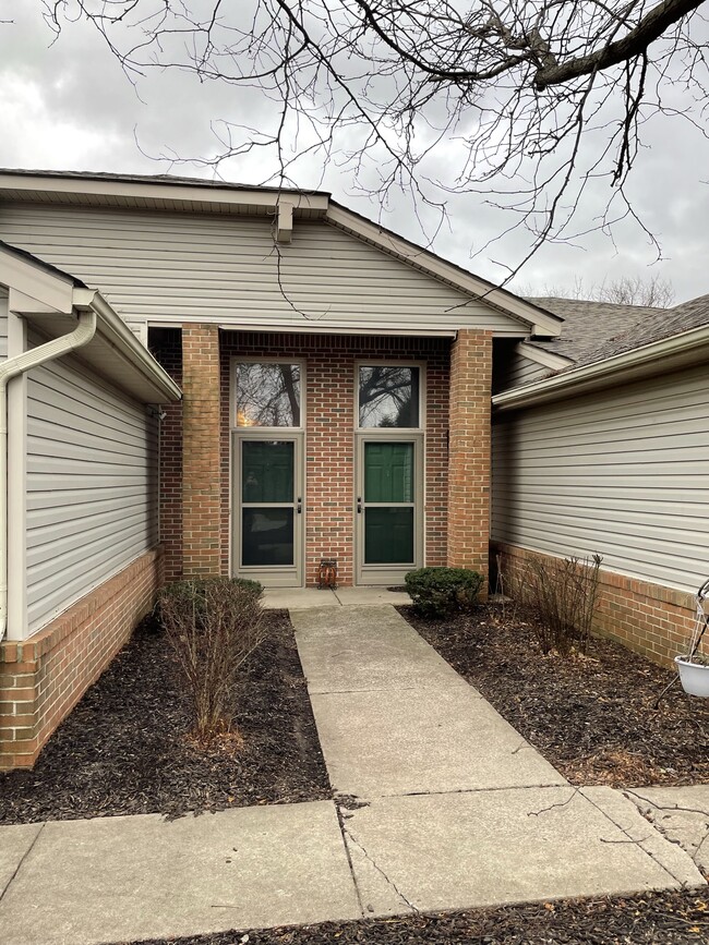 750 Hilltop Ln Unit 750, Toledo, OH 43615 Condo for Rent in Toledo, OH