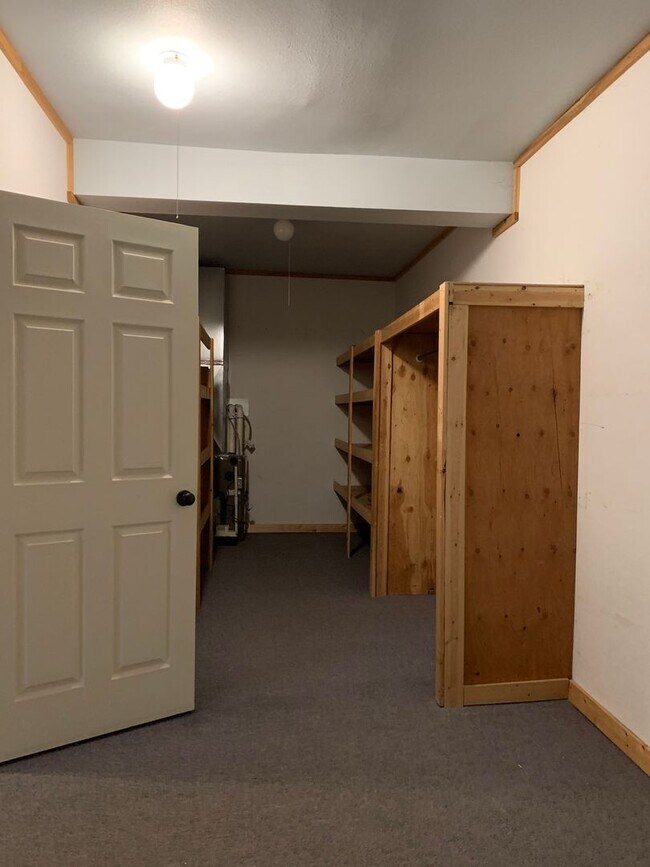Foto del edificio - Very large 1 bedroom/Studio, 1 bath with 1...