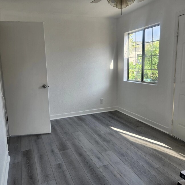 Living Room - 3529 Opal St