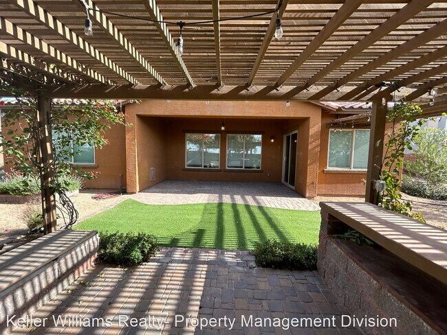 Foto del edificio - 4 br, 3 bath House - 2982 S 186th LN