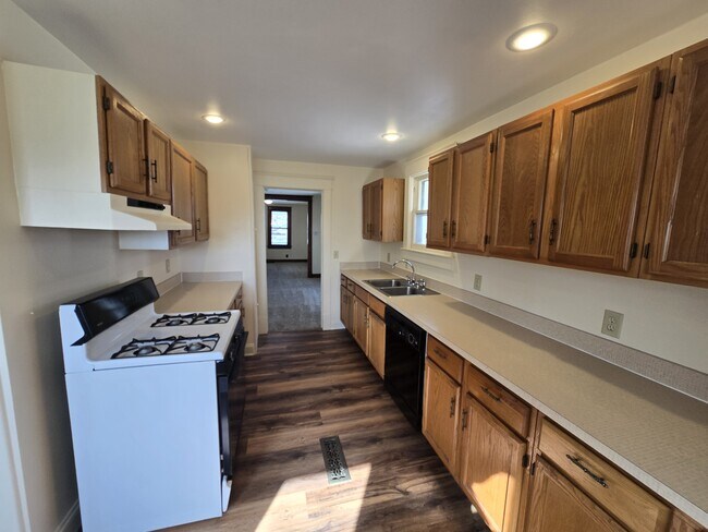 Foto del edificio - 417 W Walnut St