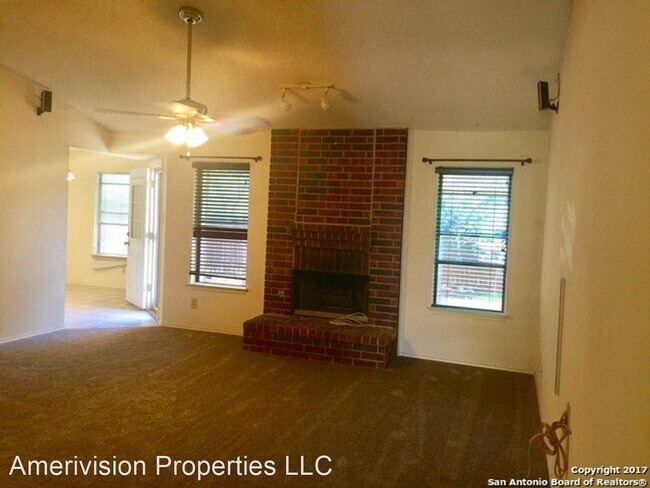 Foto del edificio - 4 br, 2 bath House - 7423 Windbridge