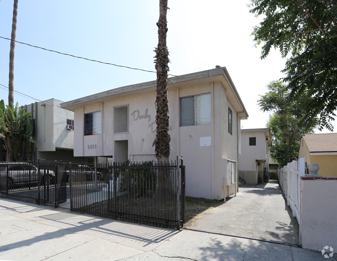 Building Photo - Darby Dunes