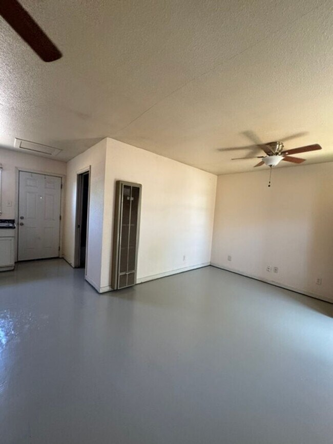 Foto del edificio - 4312 S Hayden St