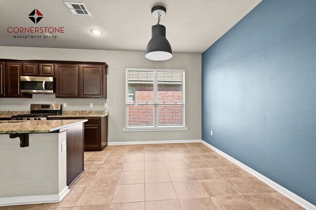 Foto del edificio - CALL US TO TOUR THIS LOVELY 3 BED, 2 BATH!