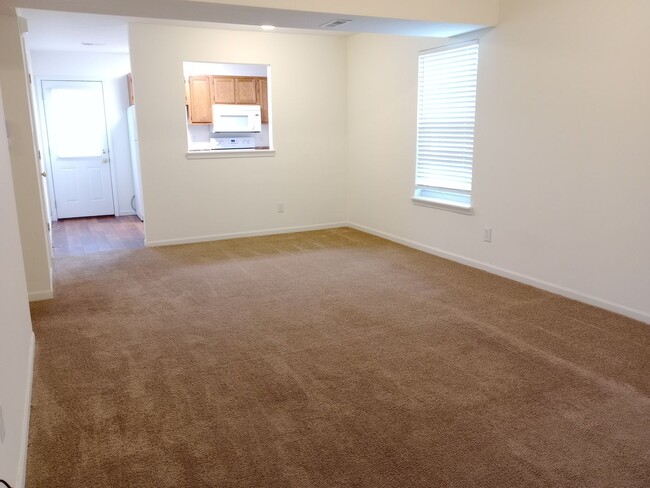 Foto del edificio - 3512-3514 La Mesa Dr.