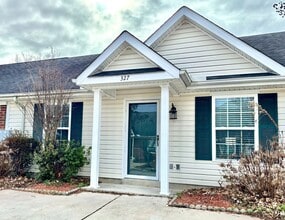 Building Photo - 327 Greendale Pl