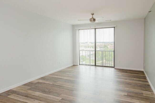 Interior Photo - River Rock Apartments