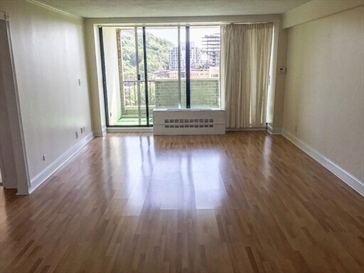 Foto del edificio - 33 Pond Ave