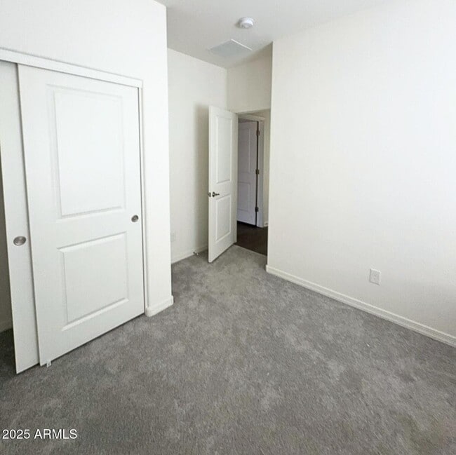 Building Photo - 1751 W Aztec Dr