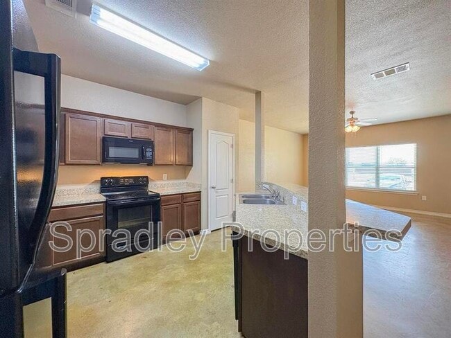 Building Photo - 4873 Deep Drive