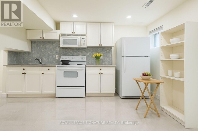 Building Photo - 77 Wheelwright Dr