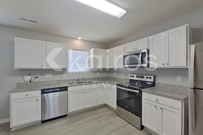 Building Photo - 2476 Whirlwind Ln